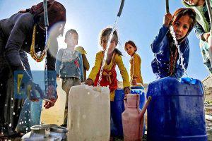 روستاییان مارگون بخاطر ۲۰۰ متر لوله یک ماه است آب خوردن ندارند/ والله عشایر یک دختر بی‌حجاب ندارد